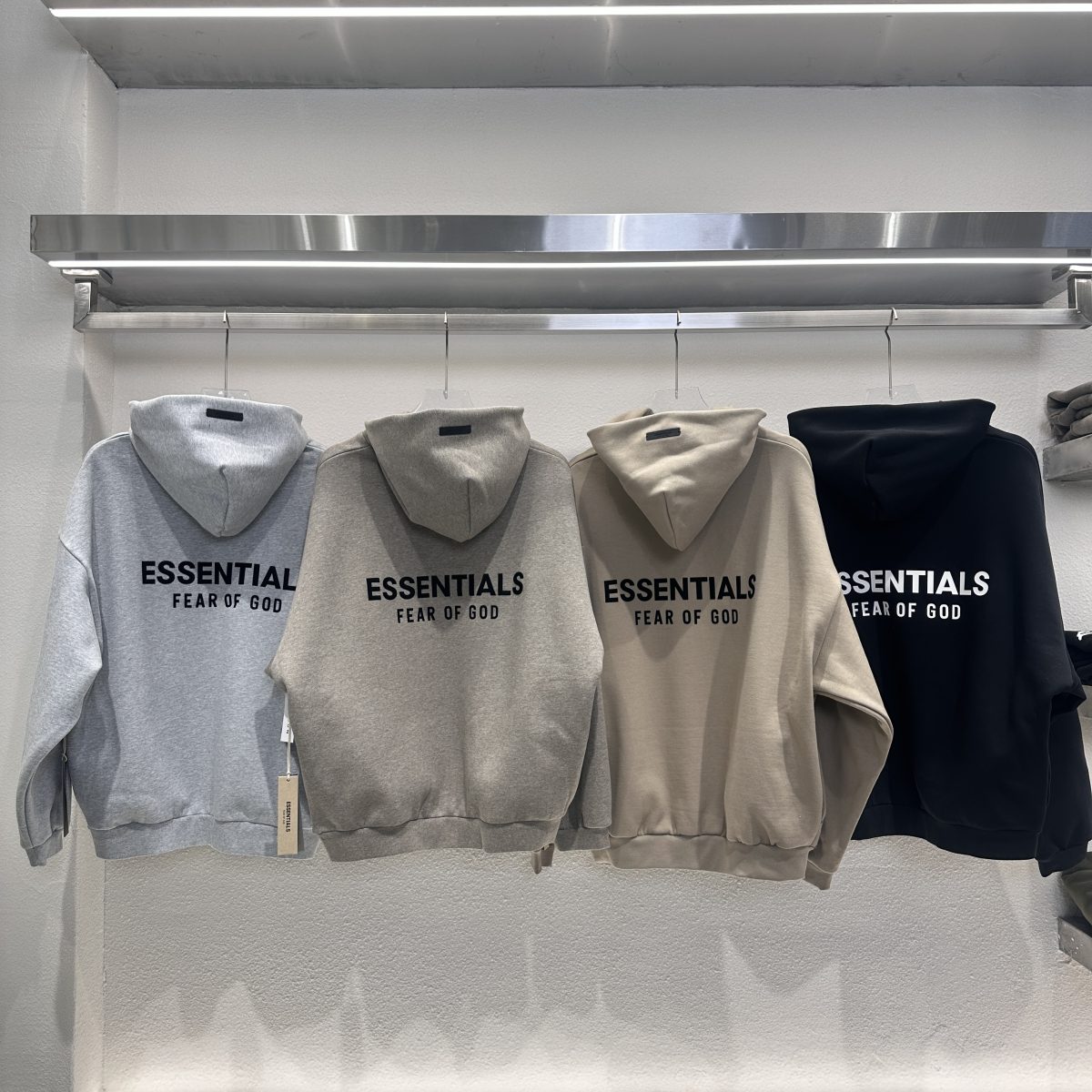 #3016 Essentials hoodie - Image 2